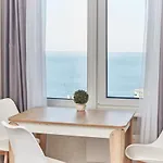 Apartment панорамный вид на море 44 жемчужина аркадия Odessa